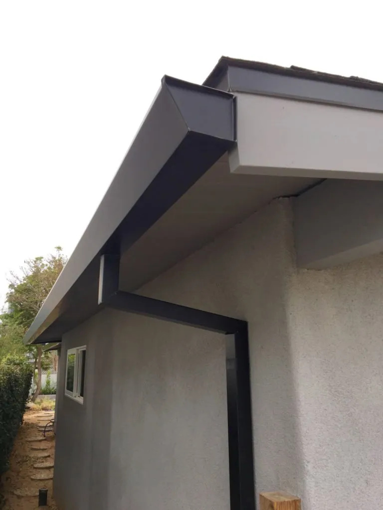 13-768x1024-1920w